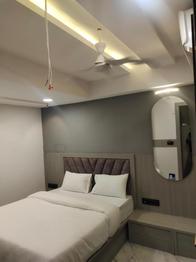 Hotel Lee Park Ahmedabad Ngoại thất bức ảnh