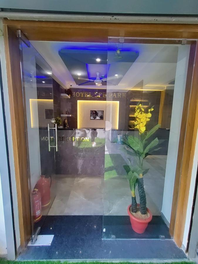 Hotel Lee Park Ahmedabad Ngoại thất bức ảnh