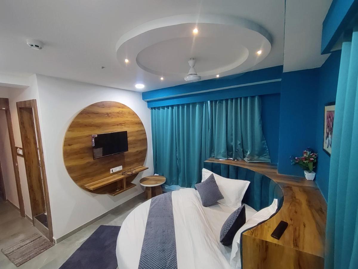 Hotel Lee Park Ahmedabad Ngoại thất bức ảnh