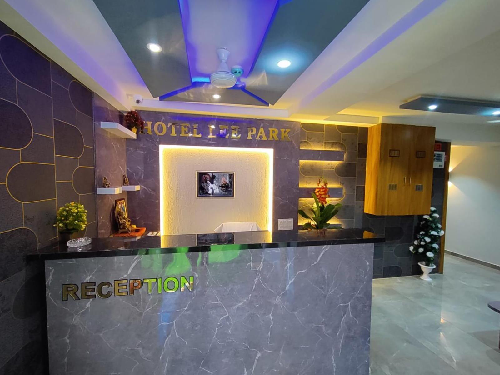 Hotel Lee Park Ahmedabad Ngoại thất bức ảnh