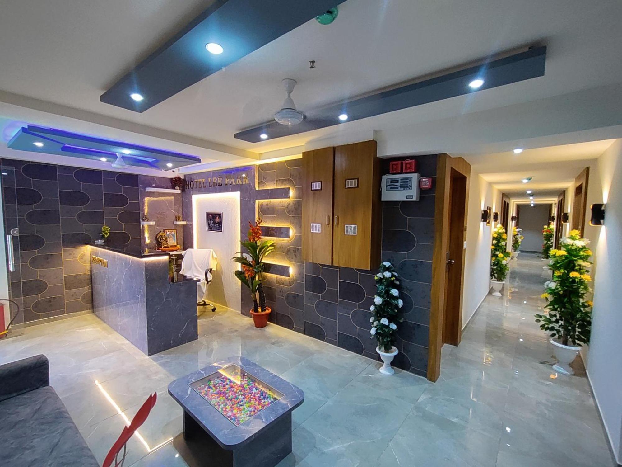 Hotel Lee Park Ahmedabad Ngoại thất bức ảnh